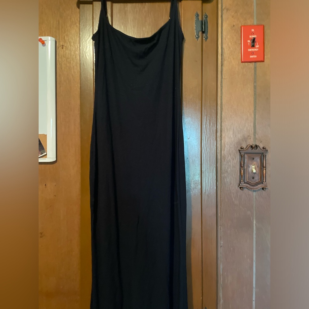 Elegant Black Maxi Dress